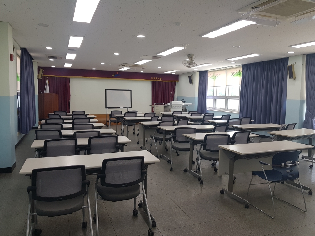 첨단도서관 시청각실 1