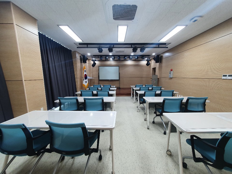 화순군 청년센터 청춘들락 다목적실 (청들Hall) 1