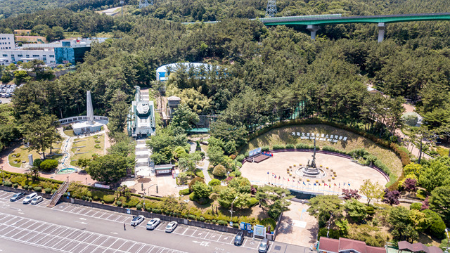 포로수용소유적공원 흥남철수, 분수광장 1
