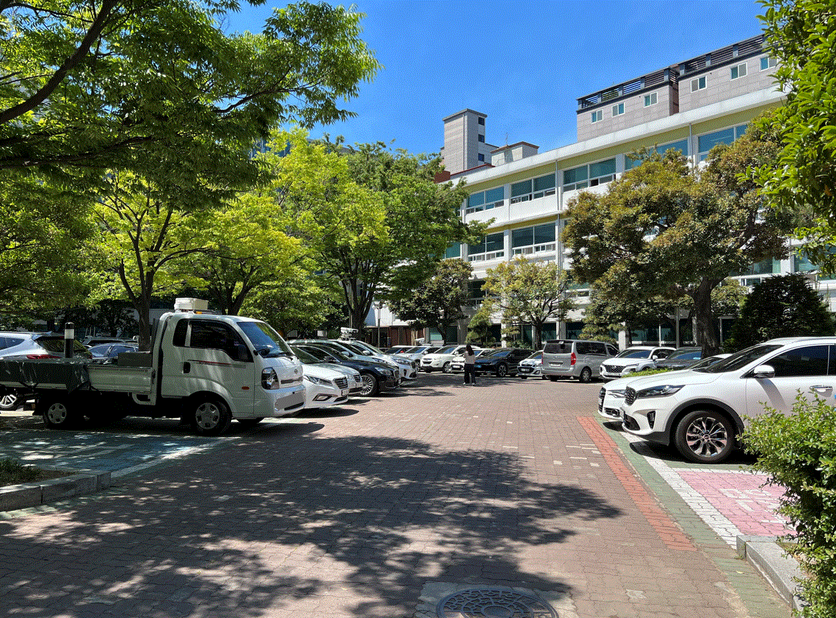 구청 주차장 4