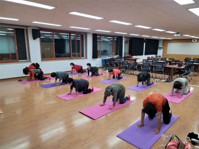 구항면 주민자치프로그램(요가교실) 1
