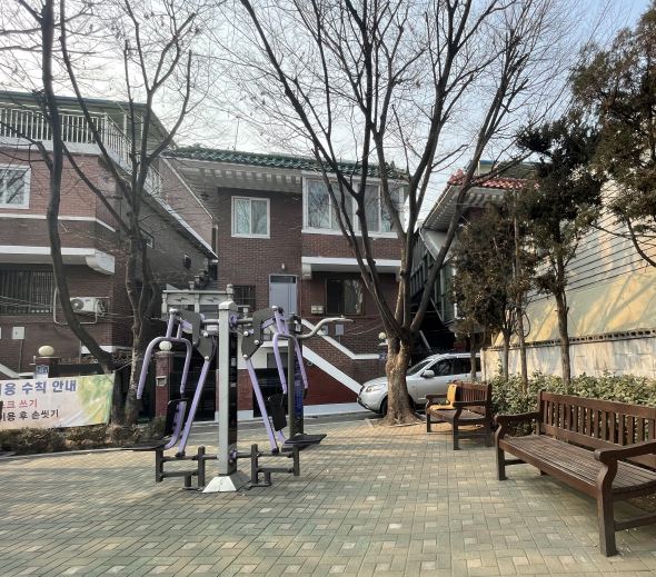 솔길어린이공원 옆 마을마당 1