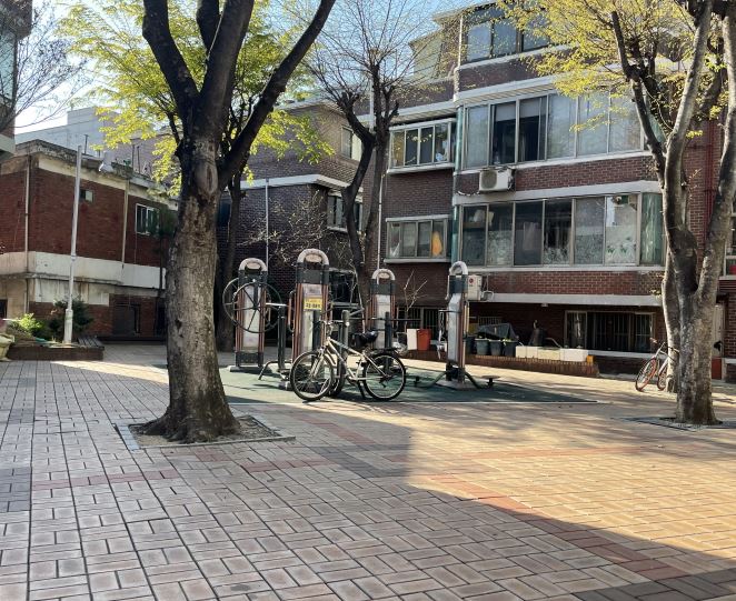 화원복지관 옆 마을마당 1