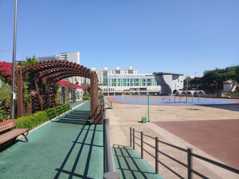 도림유수지 체육시설 1