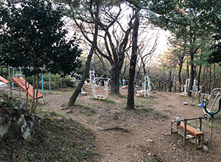 황령산 체육시설 1