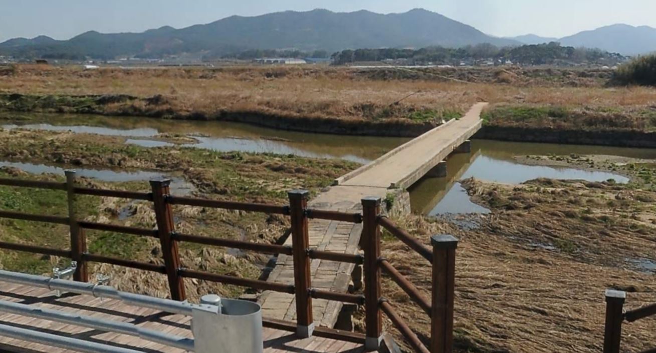 학교면 고막천석교 1