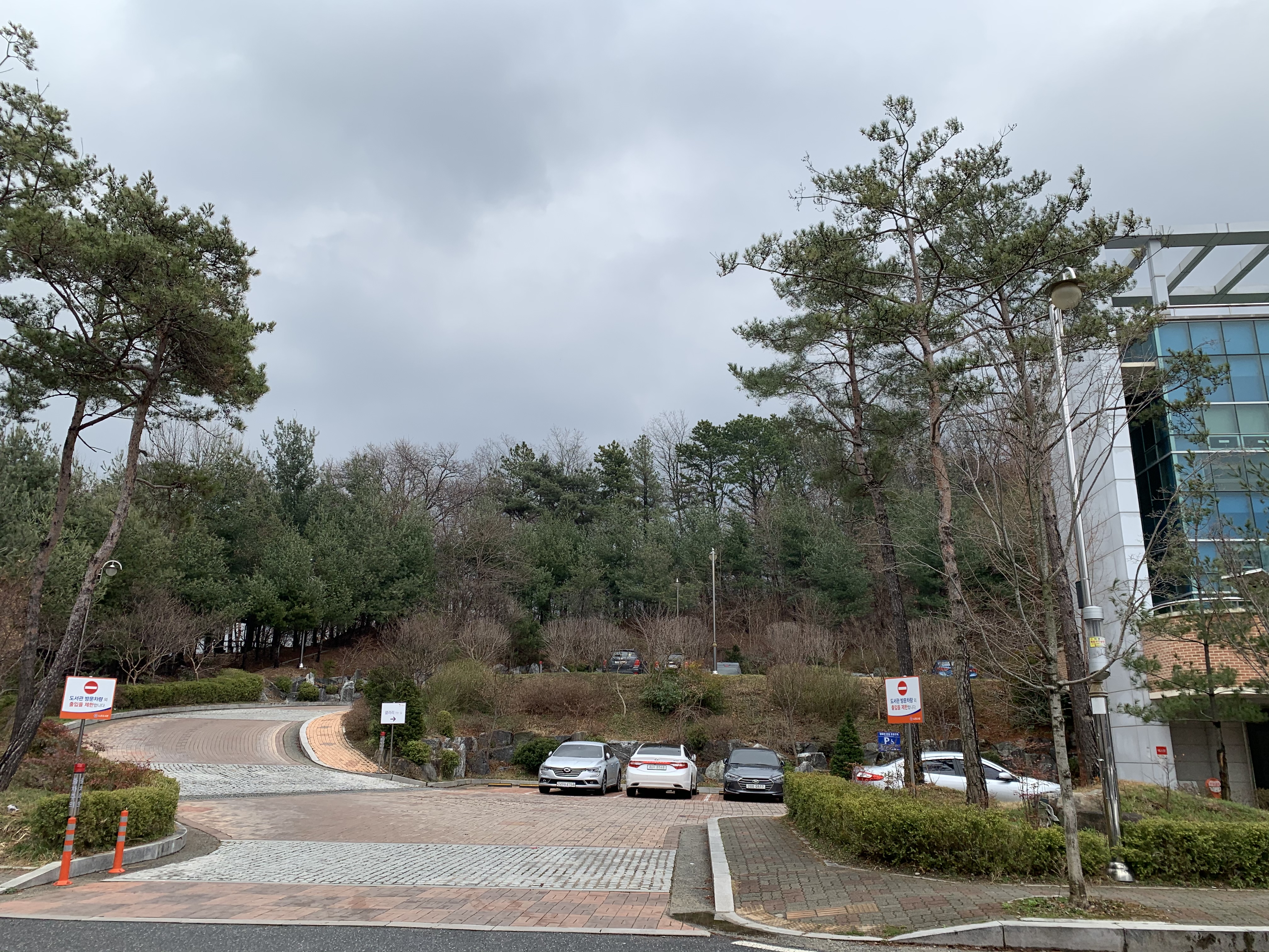 노은도서관 지하1층, 지상1층 1