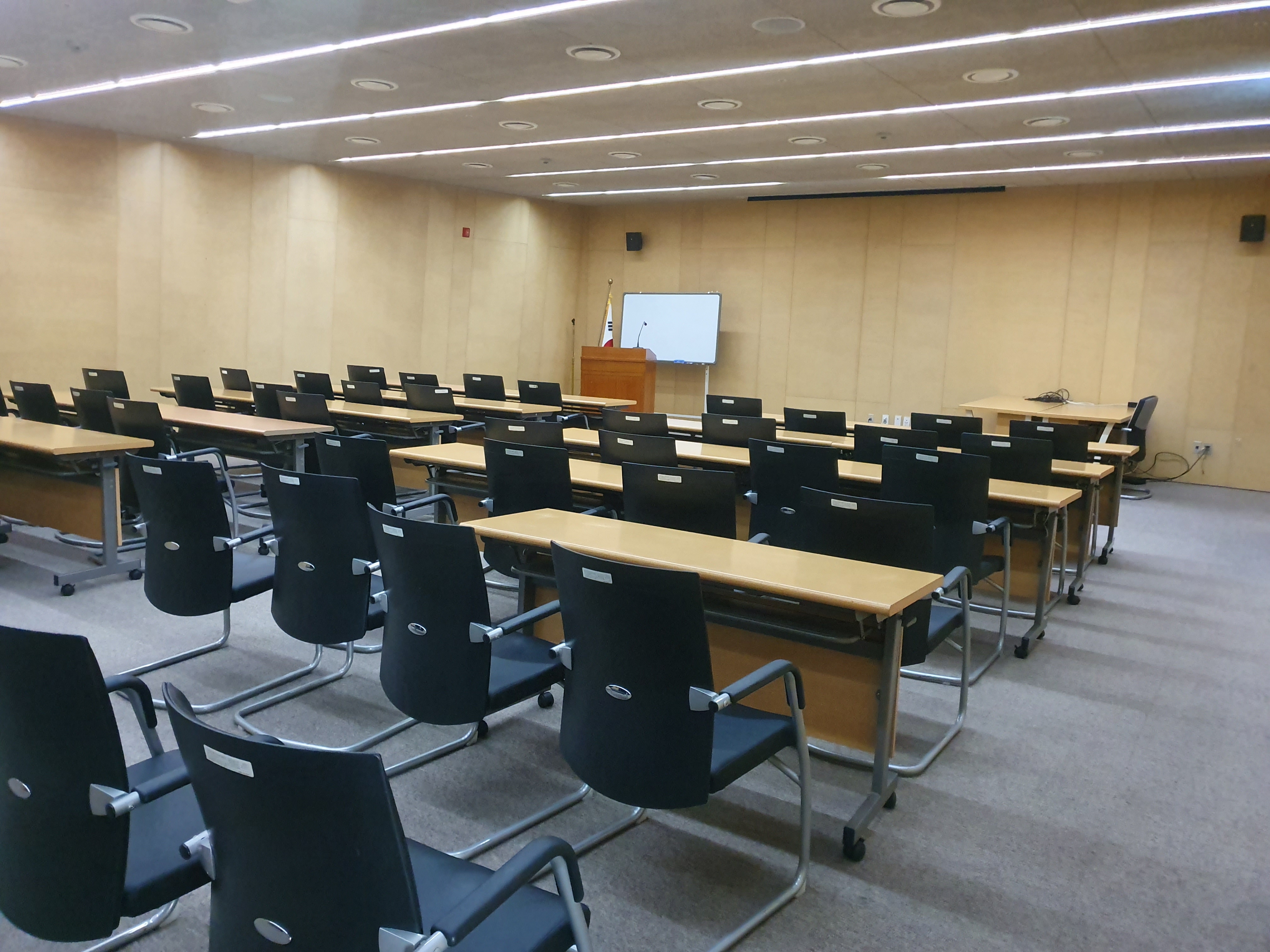 현충사관리소 이순신기념관내 2