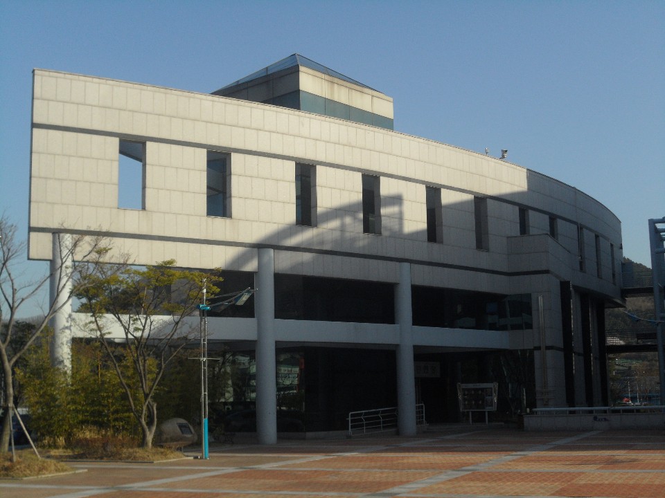 양산문화예술회관 소공연장 1