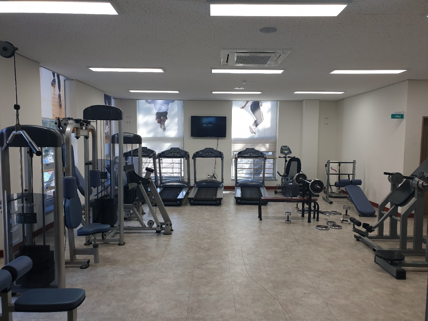 옥구읍사무소 본관 2층(헬스장) 1