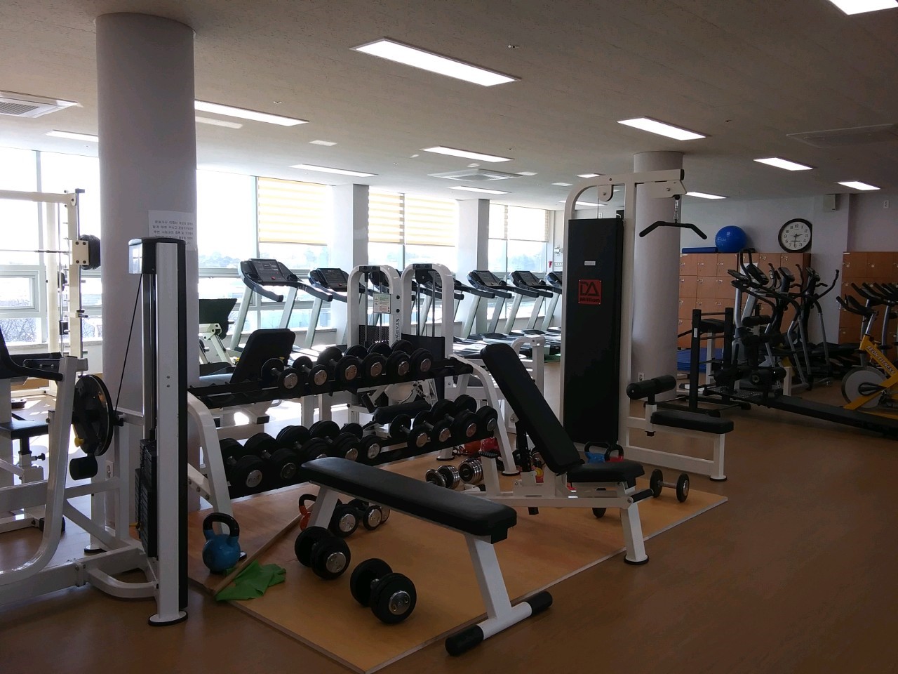 음암면 주민자체센터 체력단련실 1