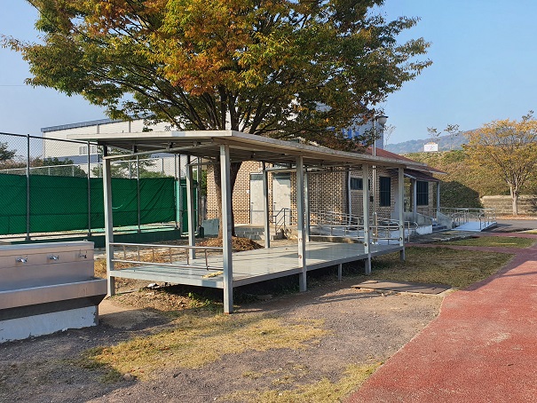정곡공설운동장쉼터 1