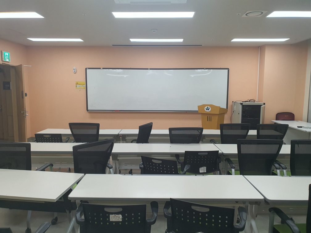 용산아트홀 강의실3 1
