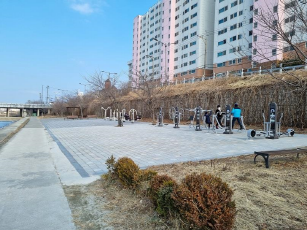 야외운동시설(강남창포공원) 1
