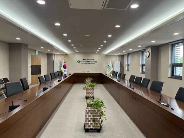 TBN제주교통방송 회의실(대) 2