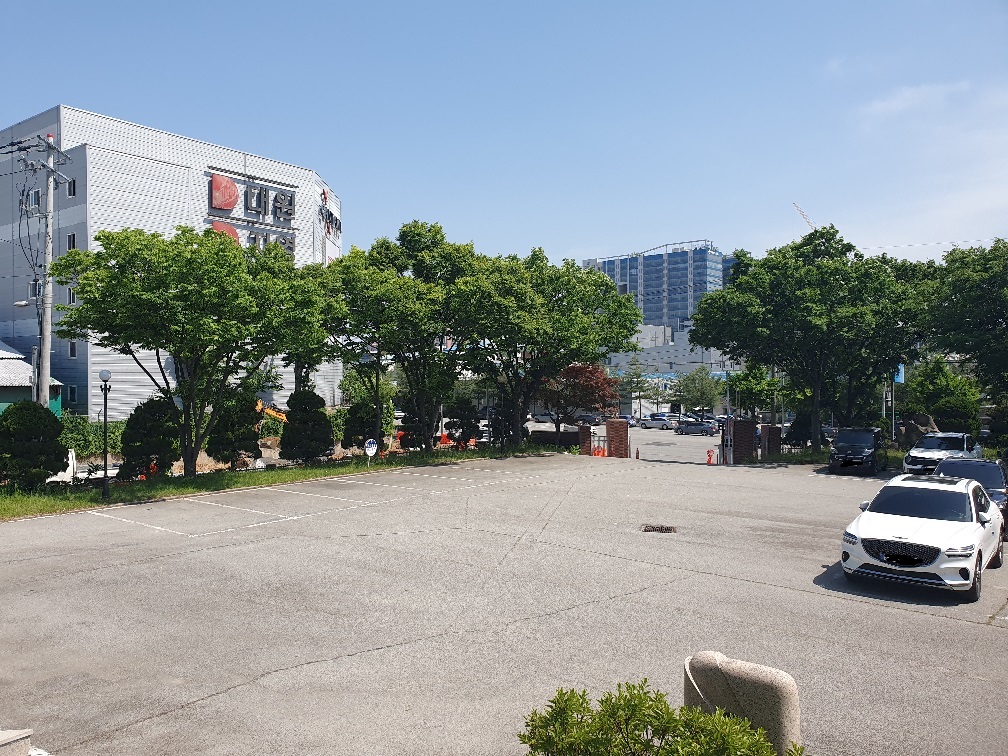 주차장 1