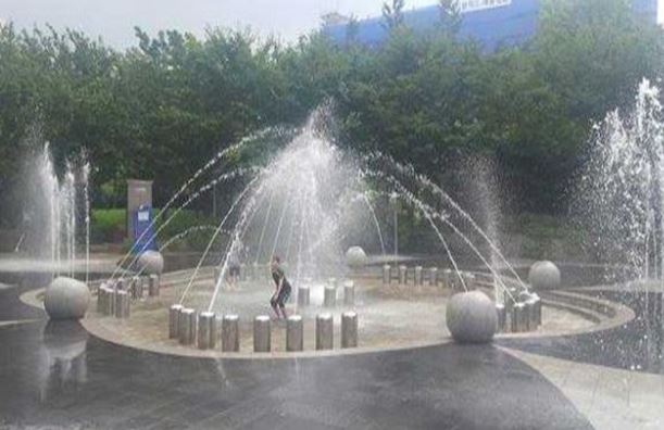 까치근린공원 수경시설(바닥분수) 1