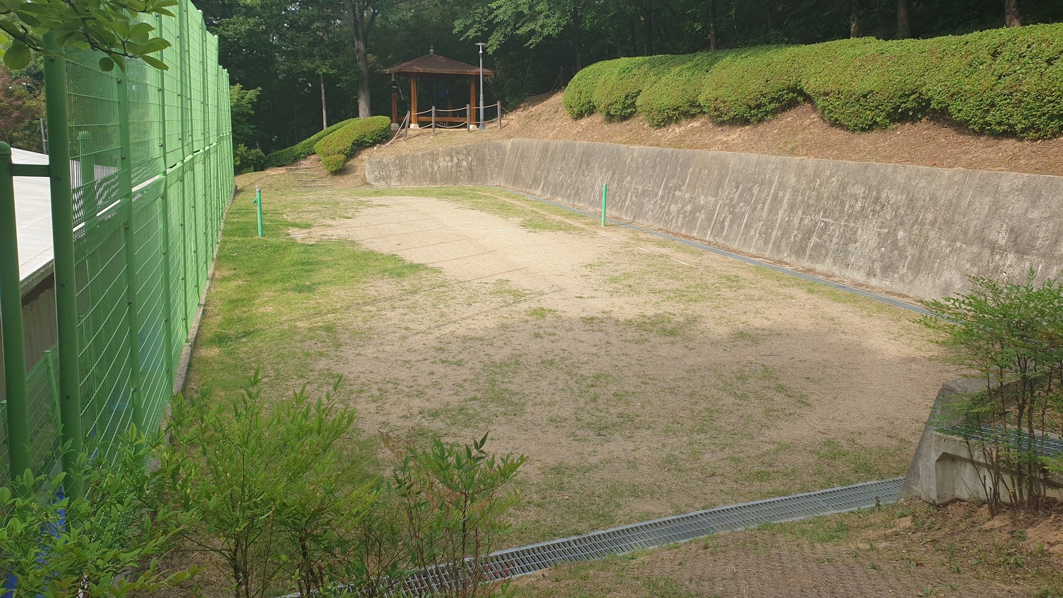 송정동 수도산공원 족구장 1