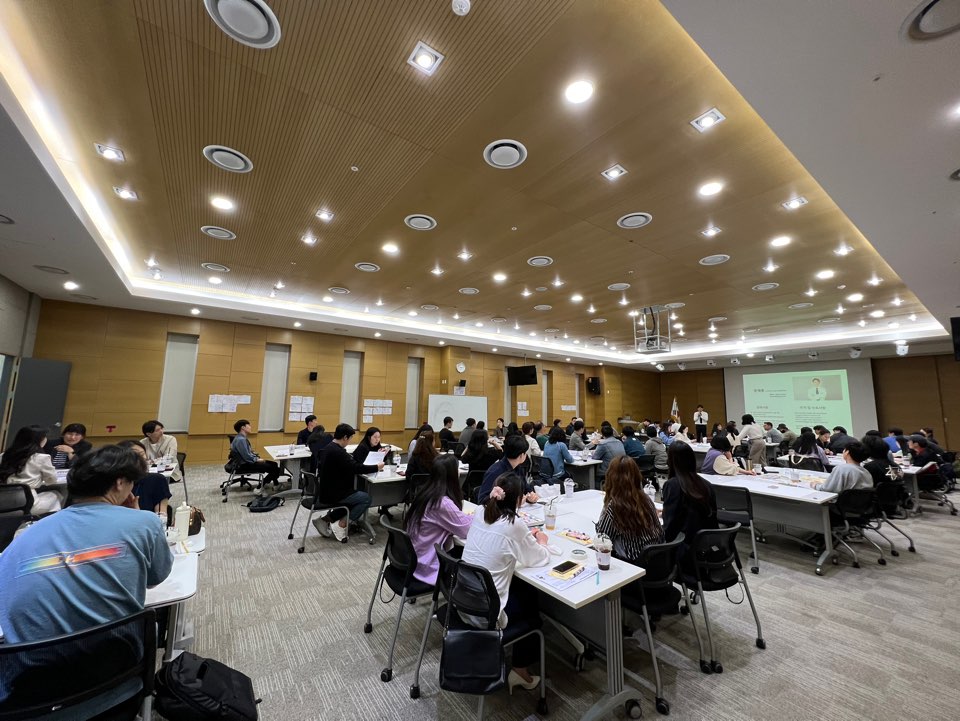 90명이 참여한 예술인 워크숍,   편리한 시설에서 쾌적하게  진행했어요! 모두 만족해요! 