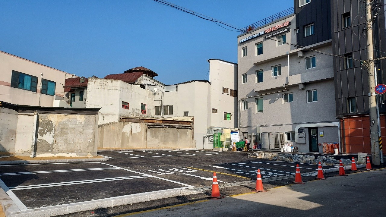 목화랑게스트하우스&카페 부설 주차장