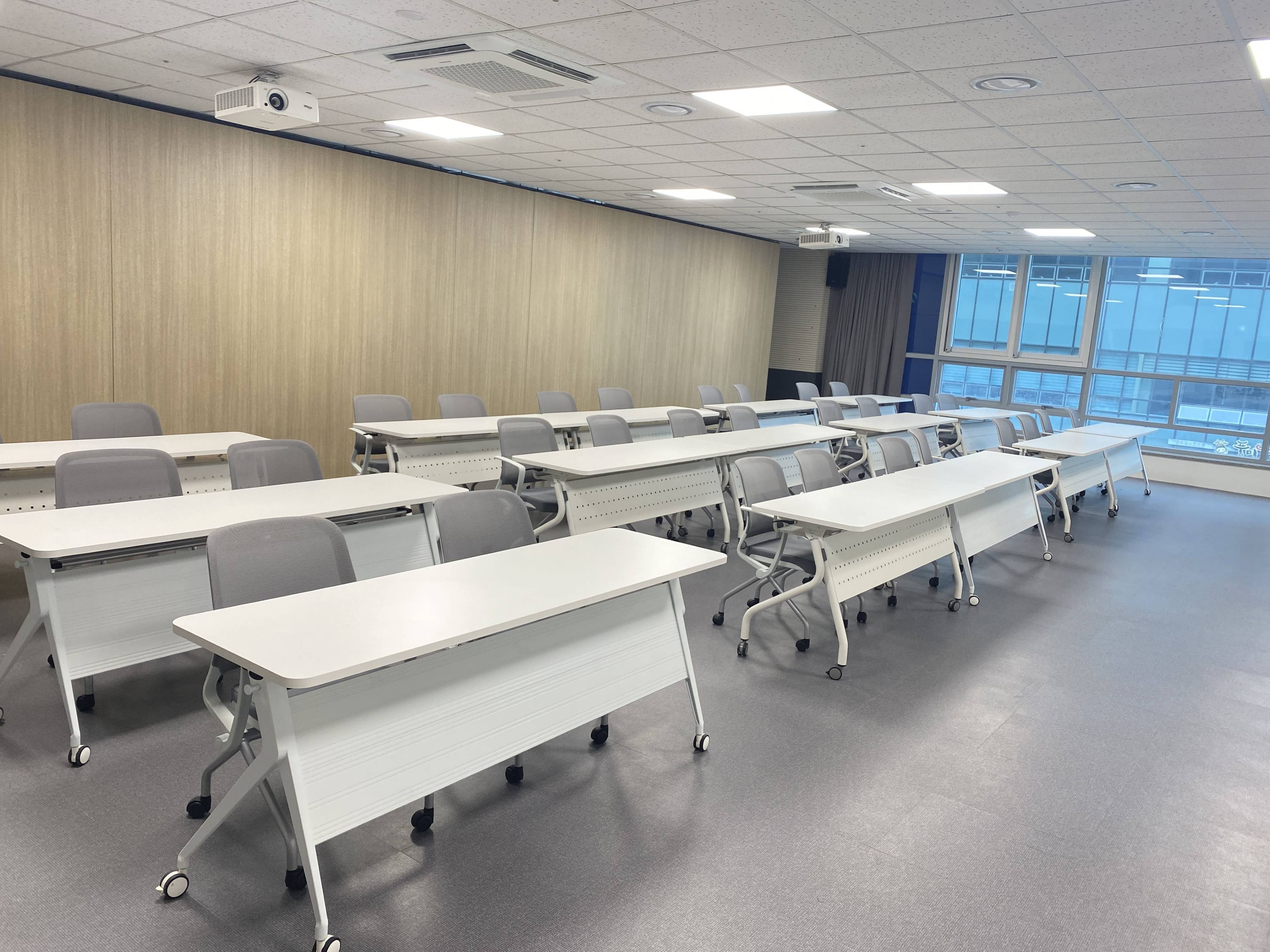 충남신용보증재단 본점 세미나실(도청소재지) 1
