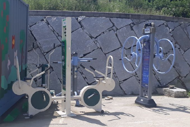학산마을 야외운동시설 1