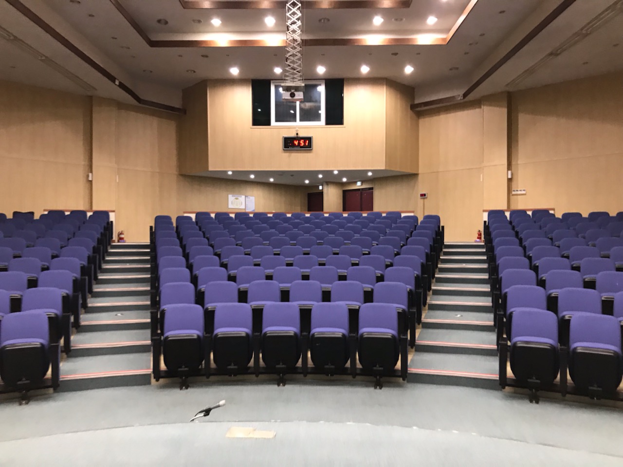 제주공공정책연수원 본관(대강당) 2