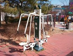 봉선2지구어린이공원 야외운동기구(체어웨이트) 1