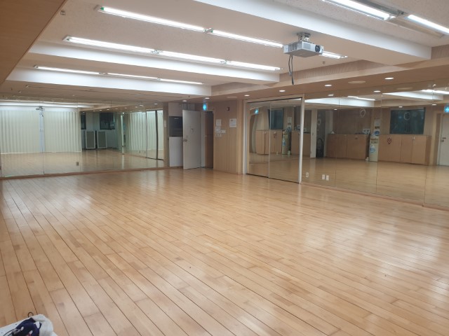 송중동 주민센터 자치회관 프로그램(댄스스포츠, 탁구교실) 1