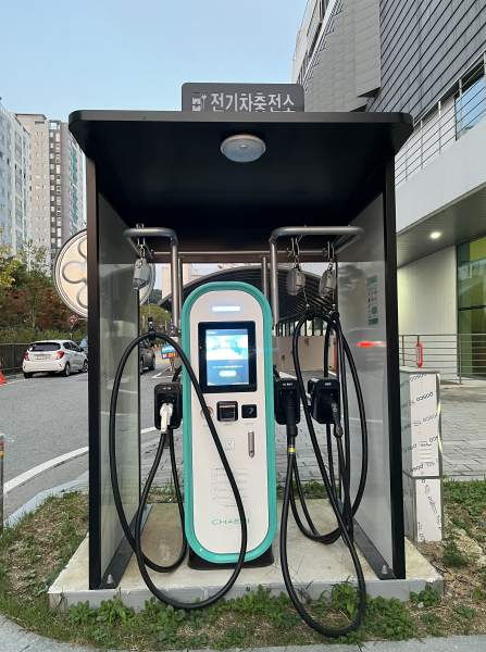지상주차장 전기차충전소(급속) 2