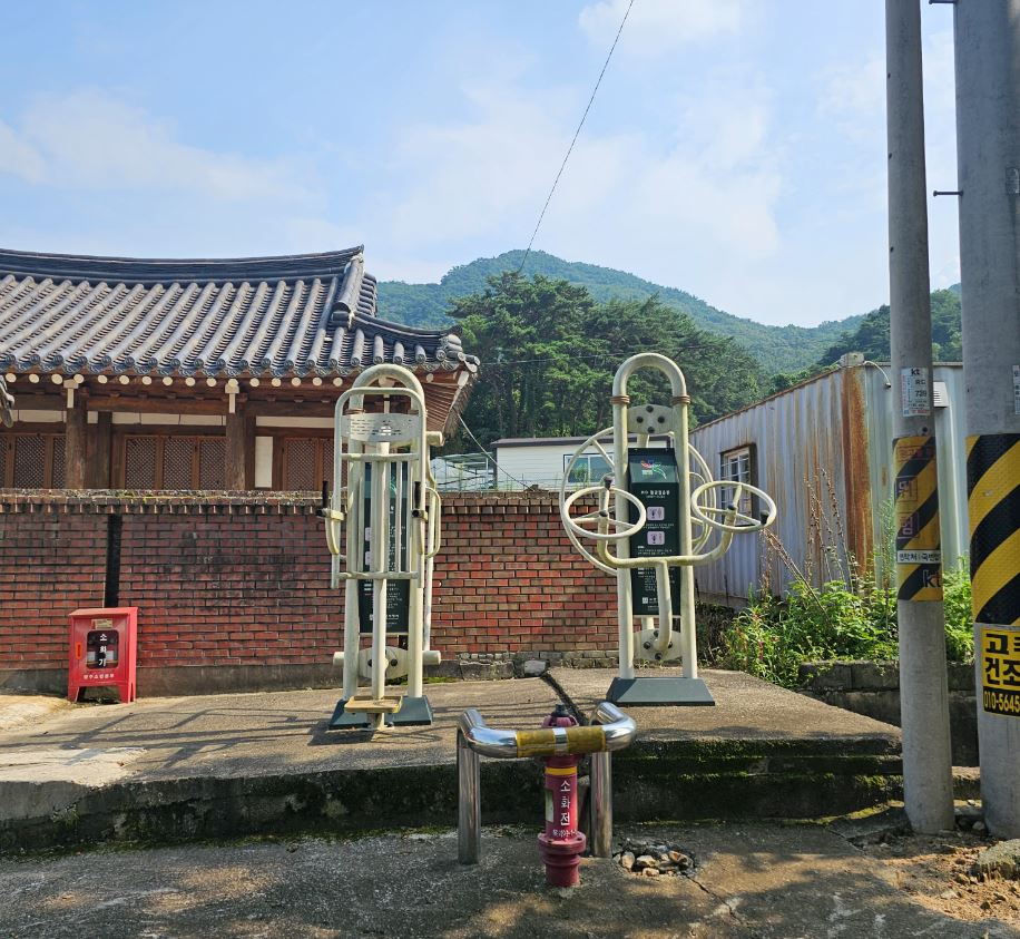 석곡동 석저마을 야외운동기구 1