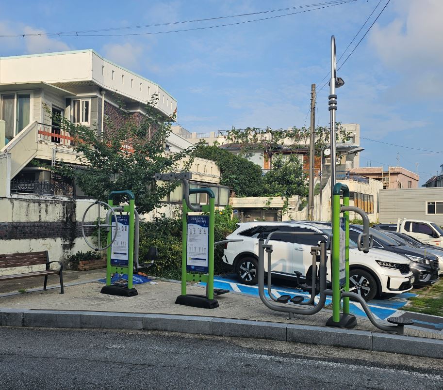 임동 공영주차장 야외운동기구 1