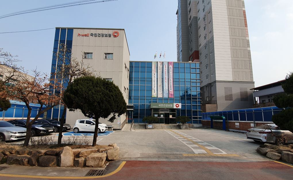 국민건강보험공단 문경예천지사 주차장 1