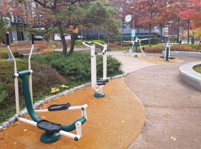 야외운동기구(새말소공원) 1