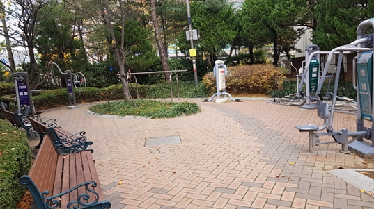 야외운동기구(꽃담소공원) 1