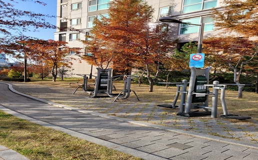 야외운동기구(신길11구역 소공원) 1