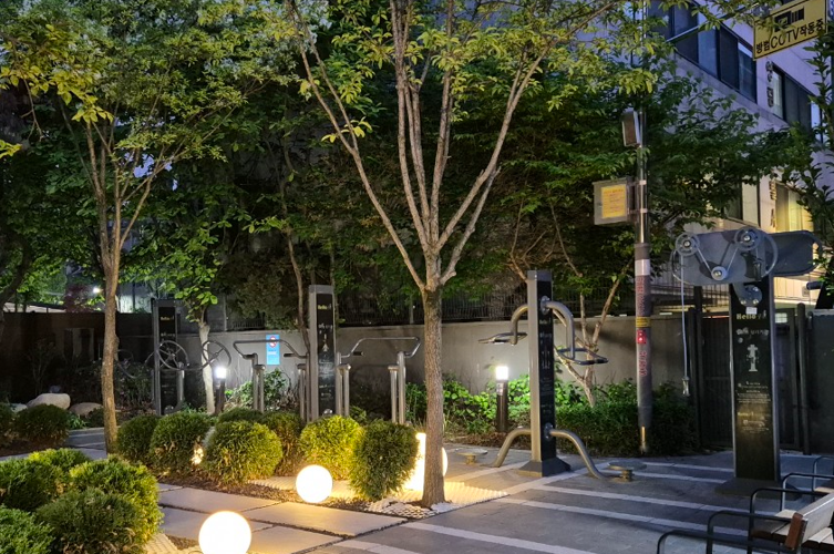 야외운동기구(쌈지마을마당) 2