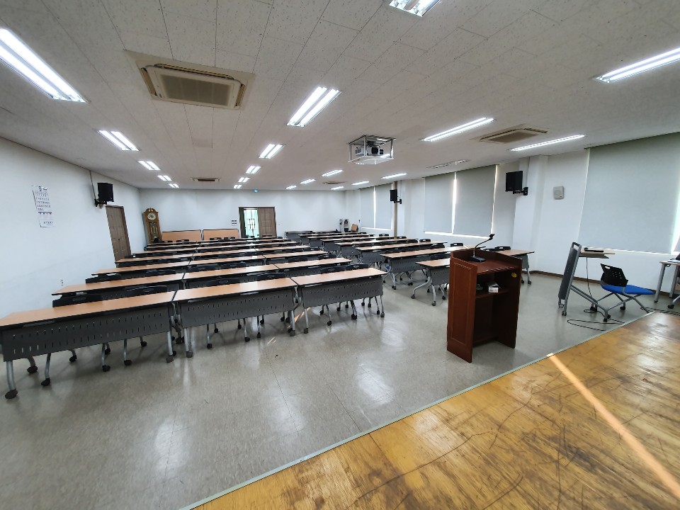 논산시농업기술센터 농기계교육관 2층 강의실 2