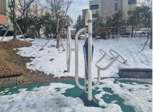 양산제1어린이공원 야외운동기구 1