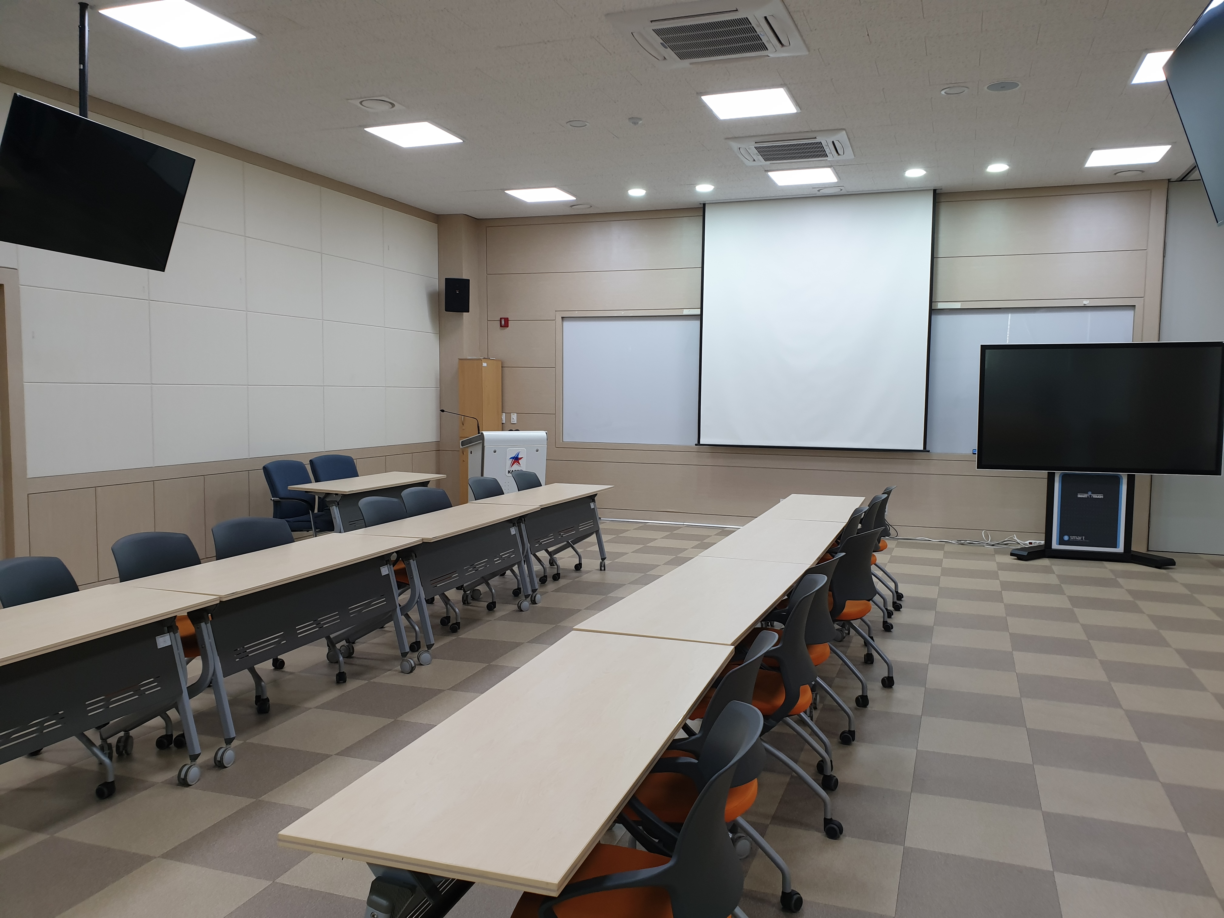 한국사학진흥재단 소강당 1
