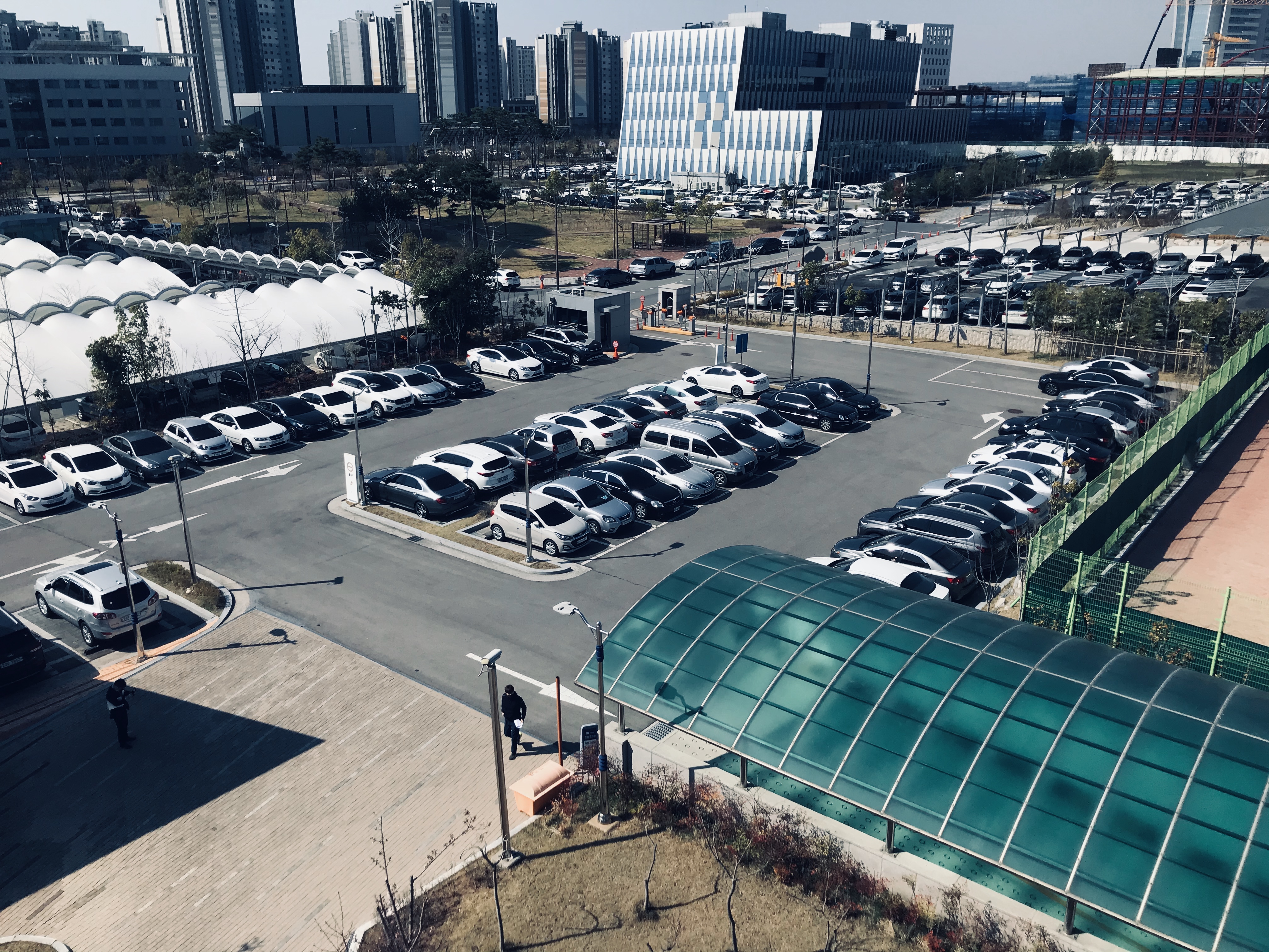 사립학교교직원연금공단 본부 옥외주차장