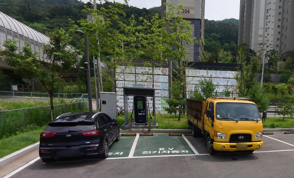 광주시민체육관 전기차 충전소 1