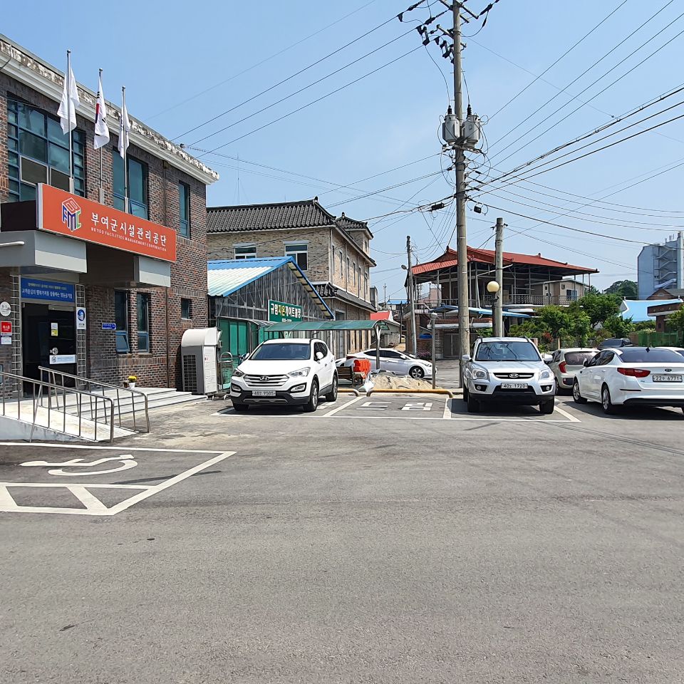 청소년수련실 본관 주차장 3