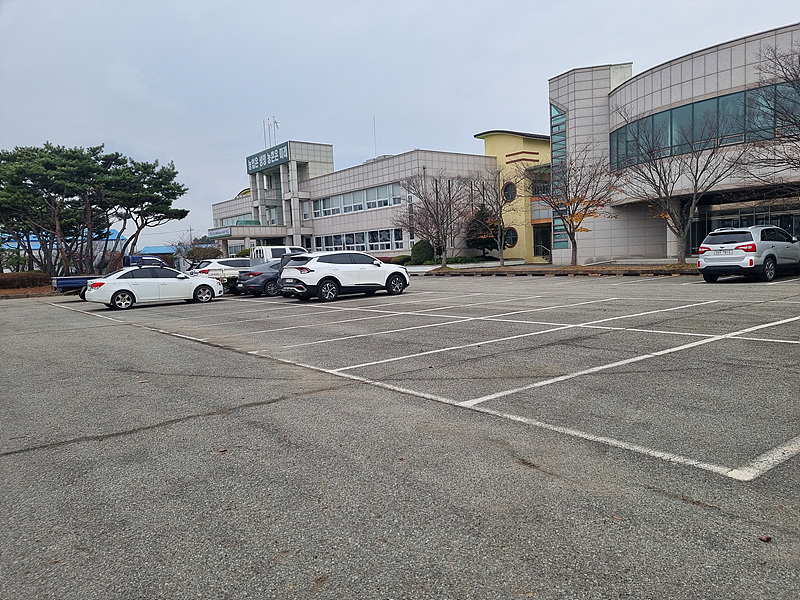 농업기술센터 주차장…