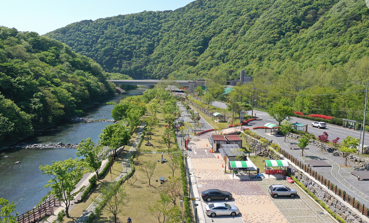 외산수리바위캠핑정원 1