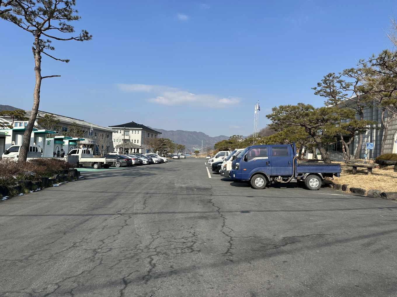 홍산면행정복지센터 주차장 2