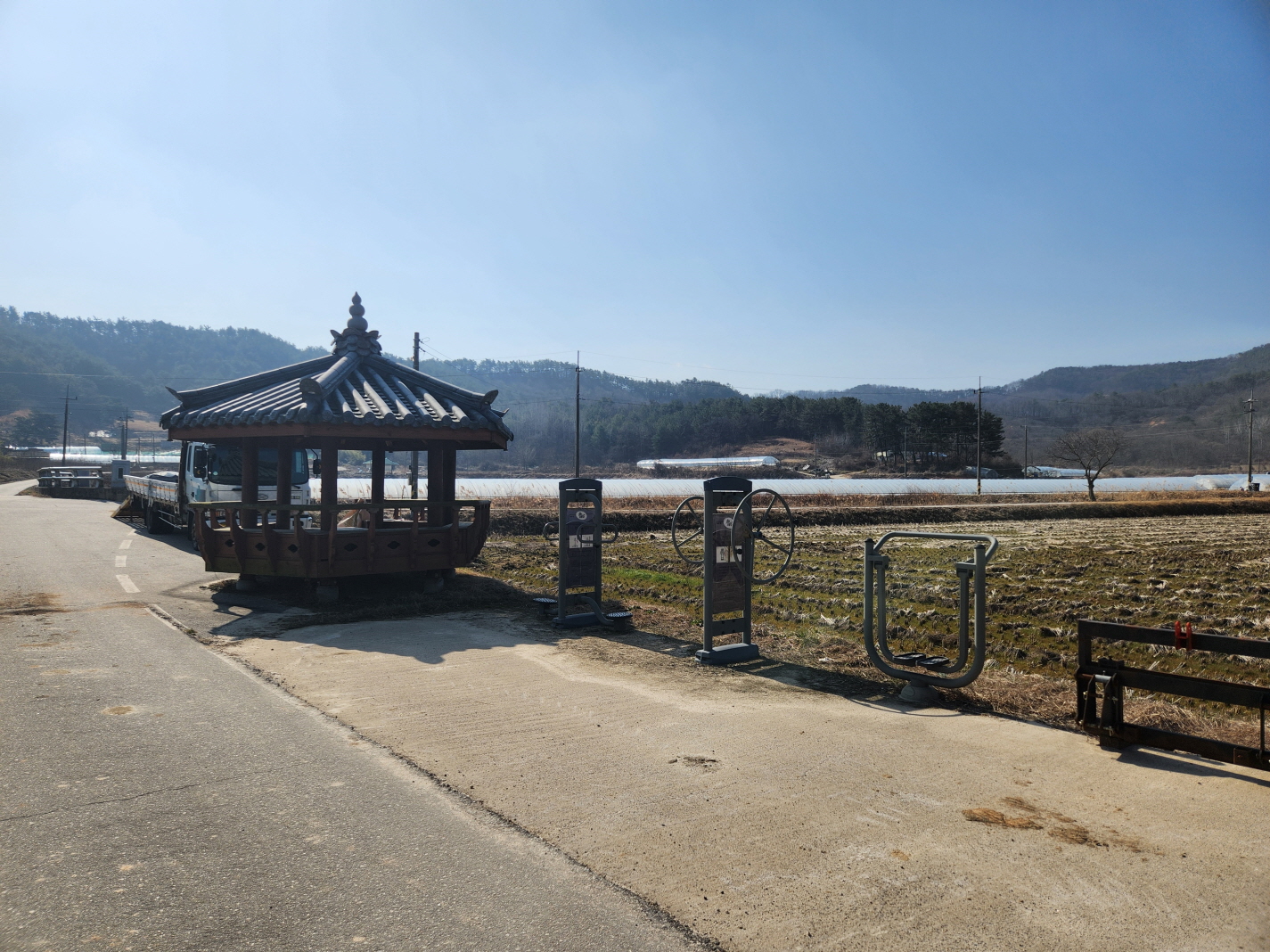 북고리 야외운동기구 1