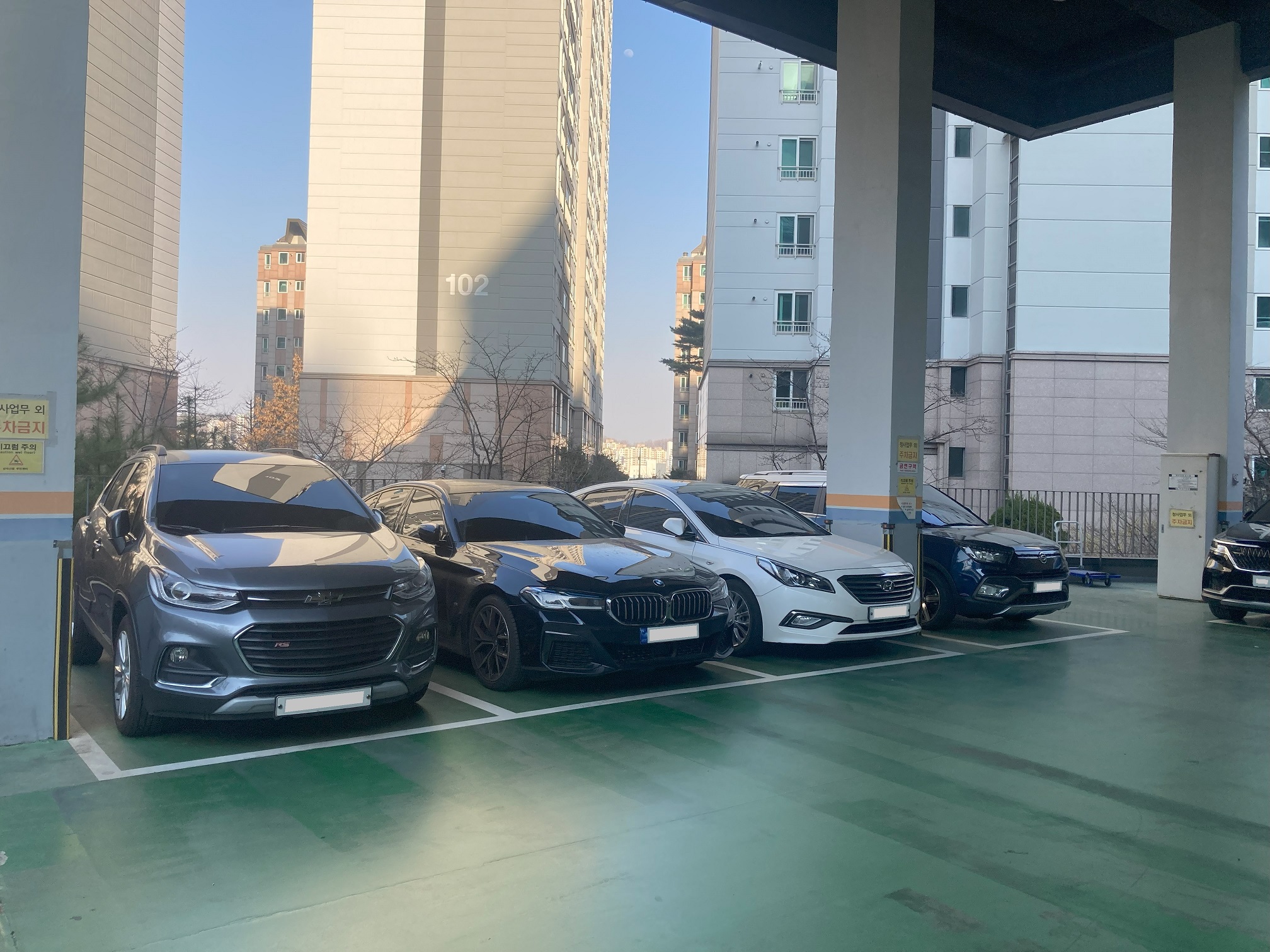 삼각산동주민센터 주차장
