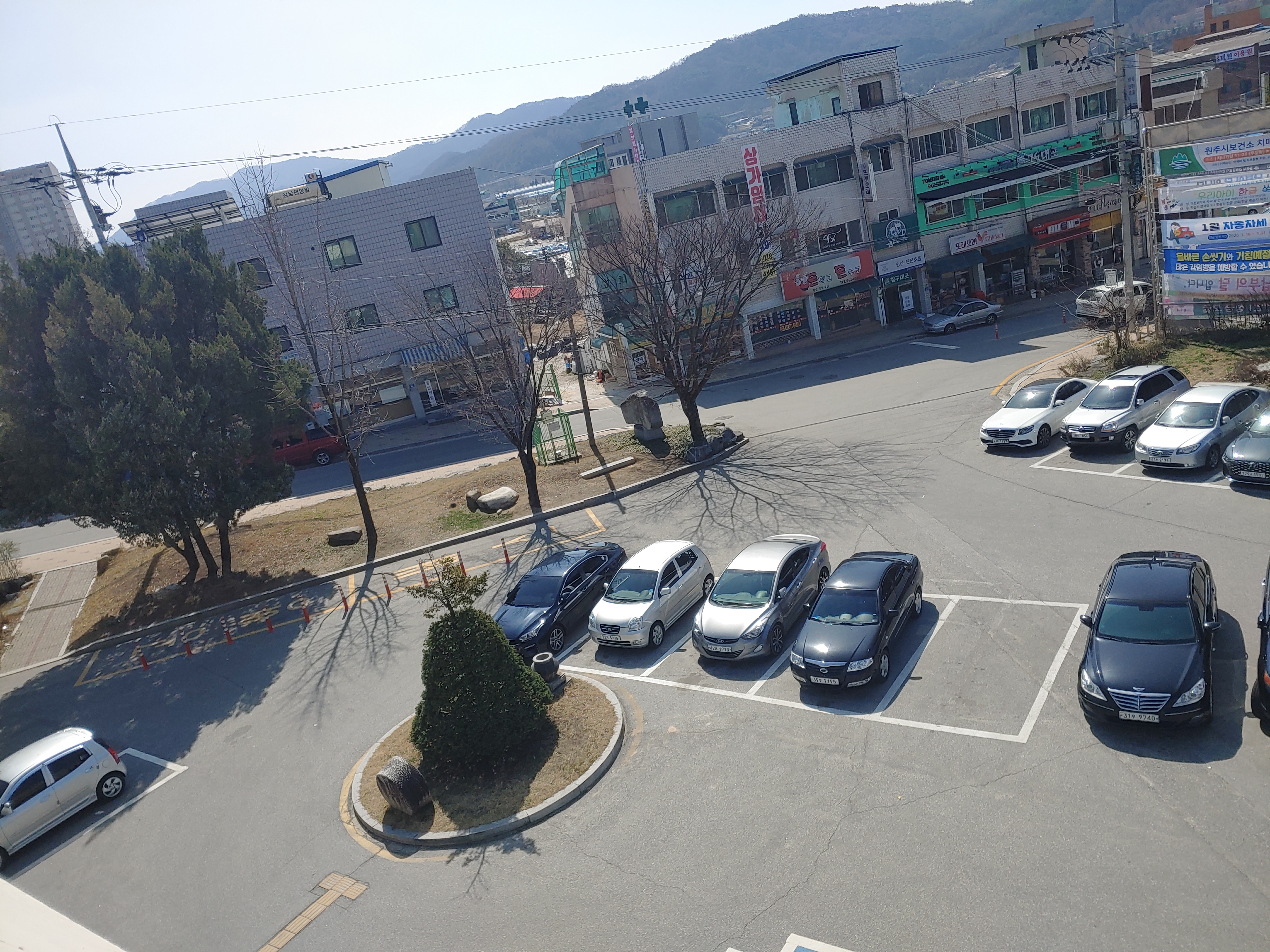 흥업면행정복지센터 행정복지센터 앞 뒤 1