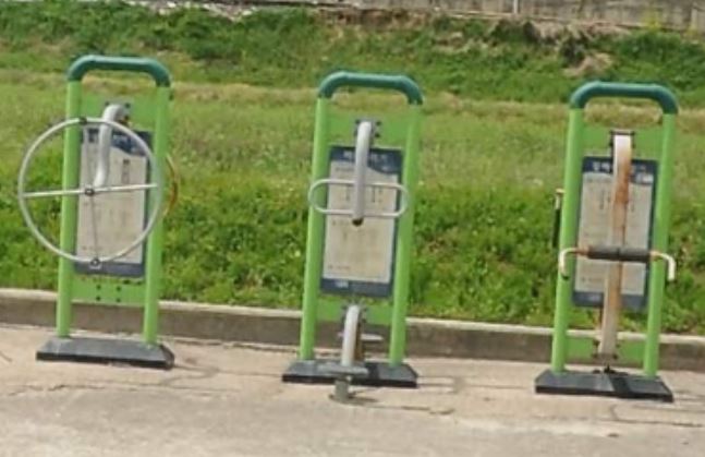노적마을 야외운동기구 1